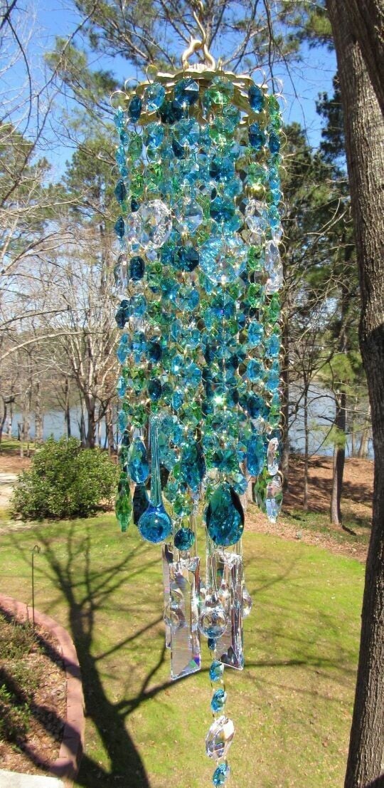 Tranquil Crystal Wind Chime for Serene Outdoor Spaces