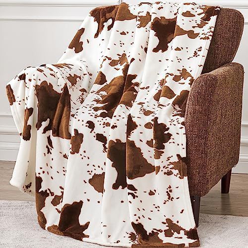 Soft Pink Flannel Christmas Blanket for Cozy Holiday Nights