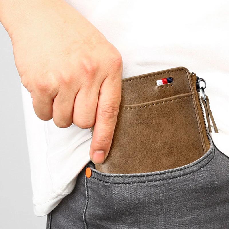 Men's RFID-Blocking Leather Wallet