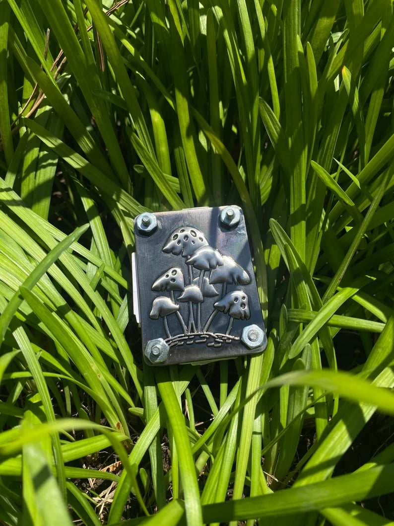 Compact Flower Press for Botanical Keepsakes | Portable Crafting Tool