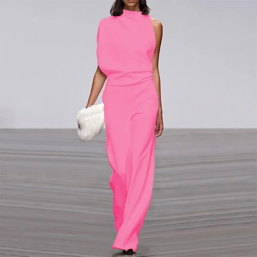 Chic Tailored Sleeveless Jumpsuit with Wide-Leg Design