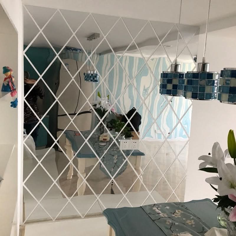 3D Triangle Mirror - Elegant Wall Decor with MirraShape Design