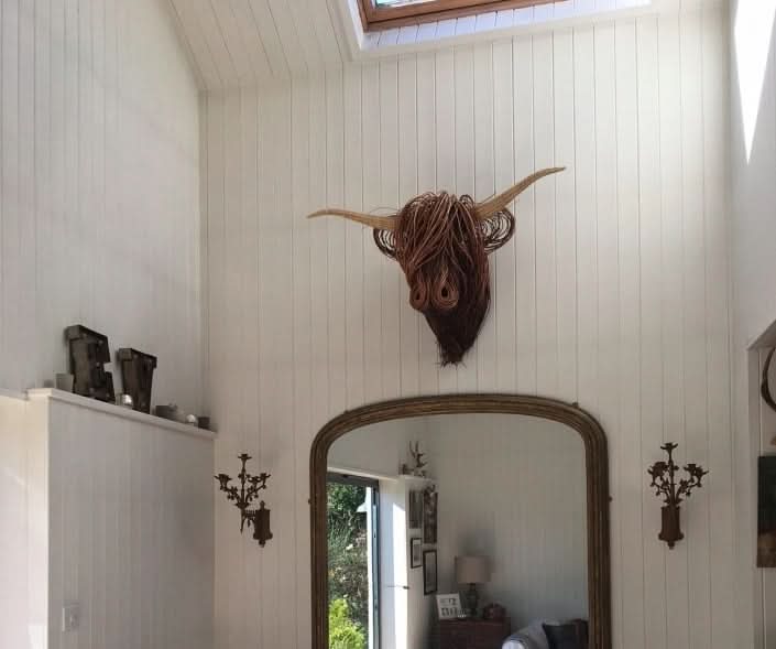 Rustic Cow Head Wall Art for Distinctive Home Decor