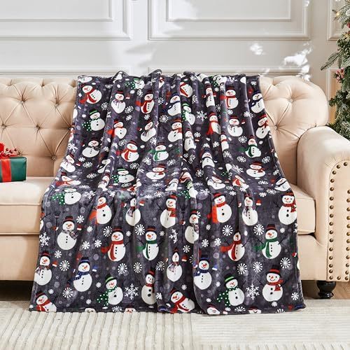 Soft Pink Flannel Christmas Blanket for Cozy Holiday Nights