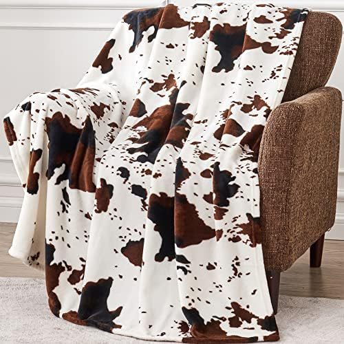 Soft Pink Flannel Christmas Blanket for Cozy Holiday Nights