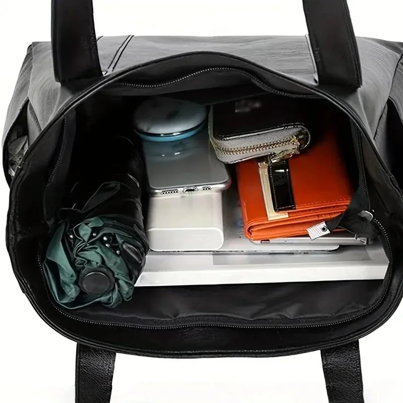 Retro-Inspired Smooth Leather Shoulder Bag with Elegant Finish