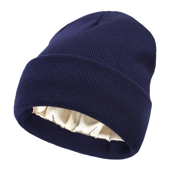 Silk-Lined Winter Hat – Wool Warmth & Anti-Frizz Hair Care