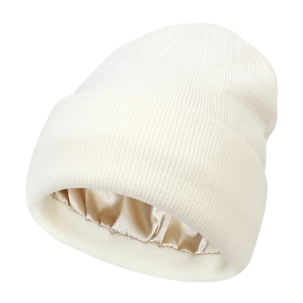 Silk-Lined Winter Hat – Wool Warmth & Anti-Frizz Hair Care