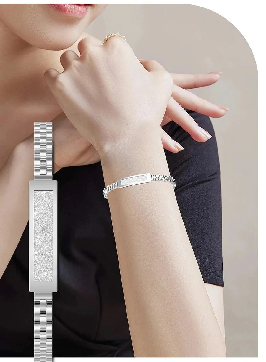 Smart Chain-Style Women's Fitness Tracker with Heart Rate and Sleep Monitor